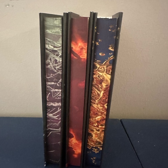 Emily McIntire fabled set signed - Picture 4 of 6